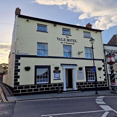 The Vale Hotel Криклейд Екстериор снимка